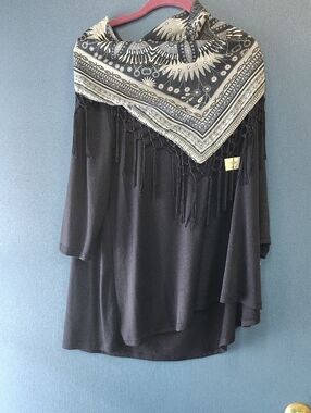 Women's Black Short-Sleeve Top - Unbranded
